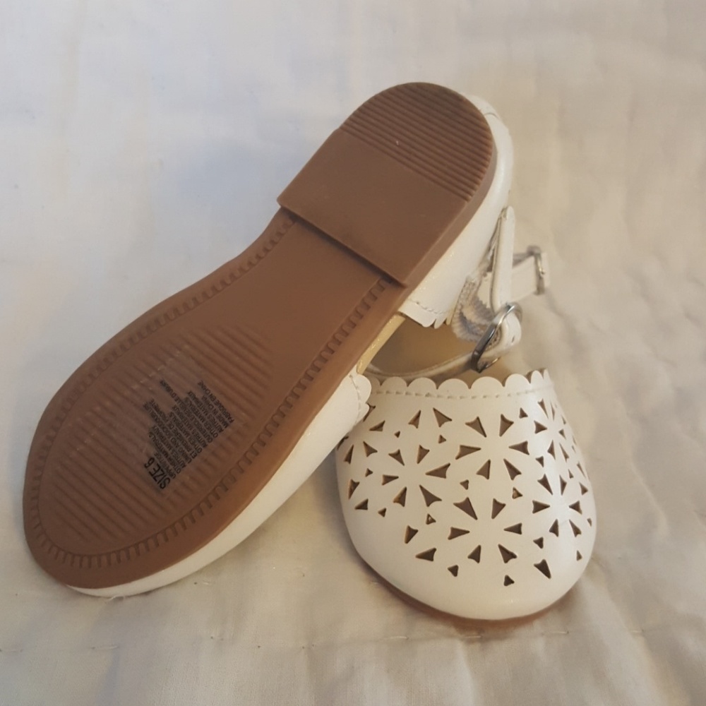 Gymboree white shoes - Picture 3 of 3
